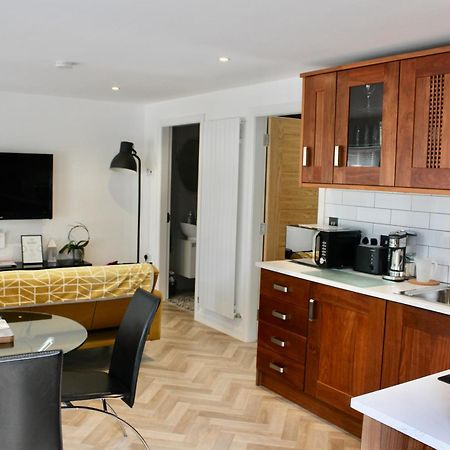 Contemporary Countryside Home Dromore  Экстерьер фото